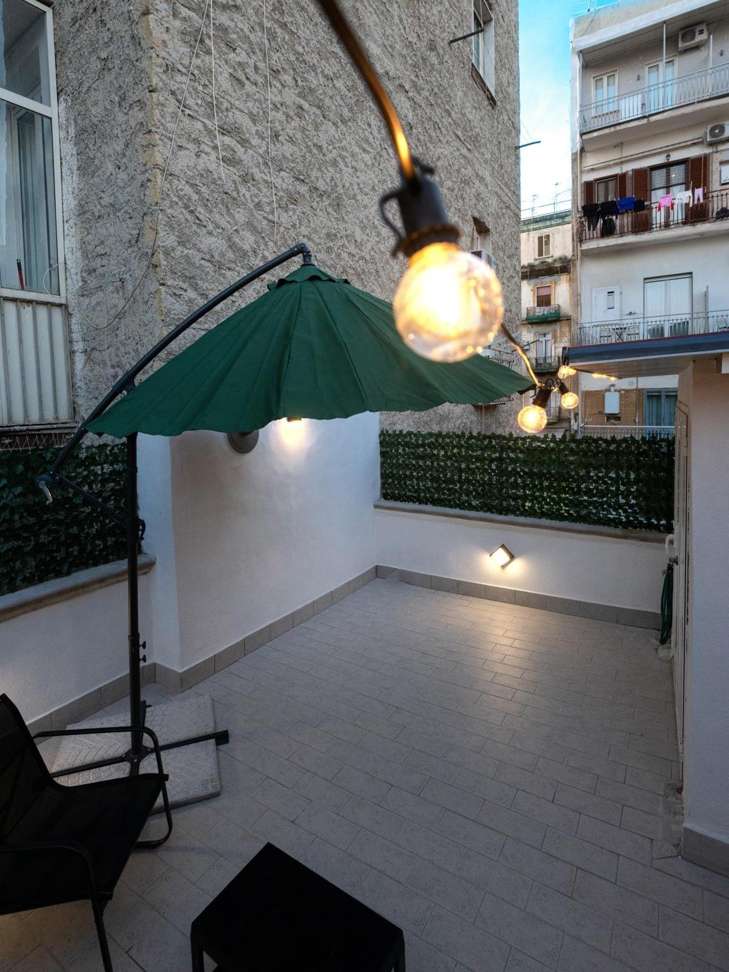 Terrazza Spaccanapoli Centro Storico Exterior foto